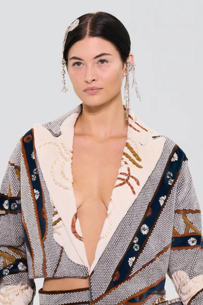 Look 44